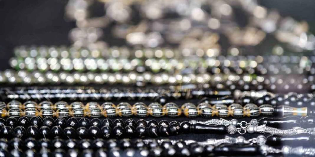 Yer altında çıkıyor, havayla temasta sertleşiyor: Bin bir emekle işleniyor 4